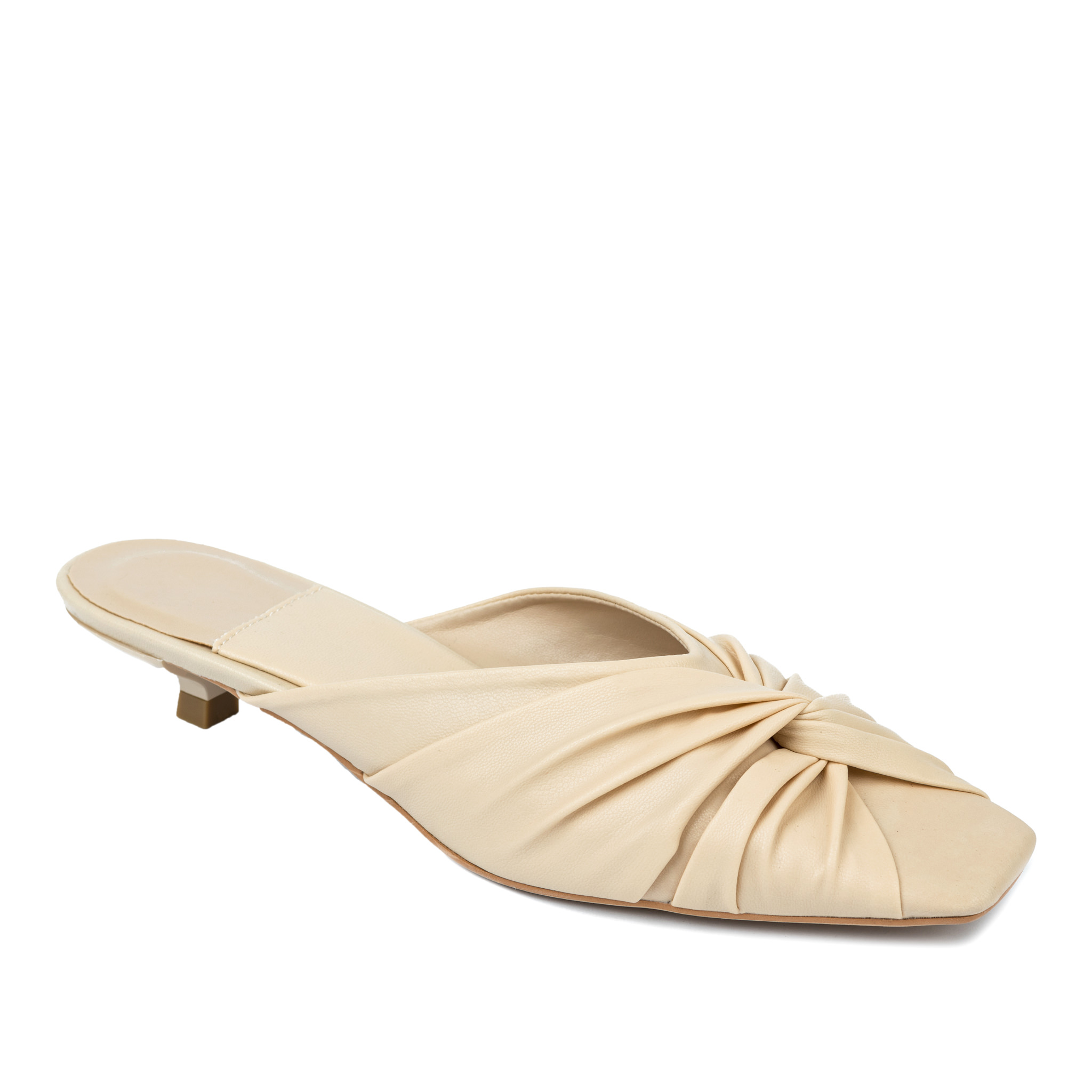 Women Slippers and Mules A437 - BEIGE