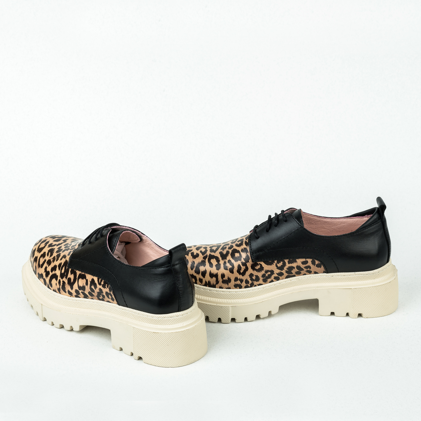 Leather shoes & flats B031 - BEIGE