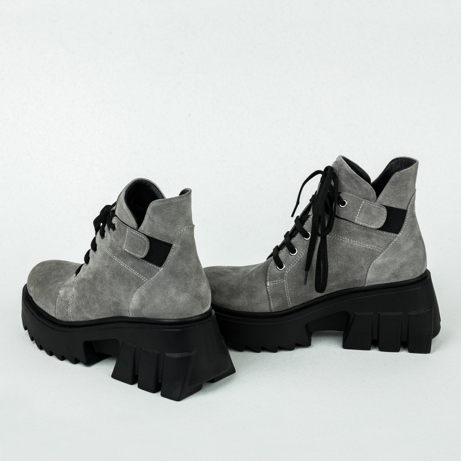 Leather ankle boots B041 - GREY