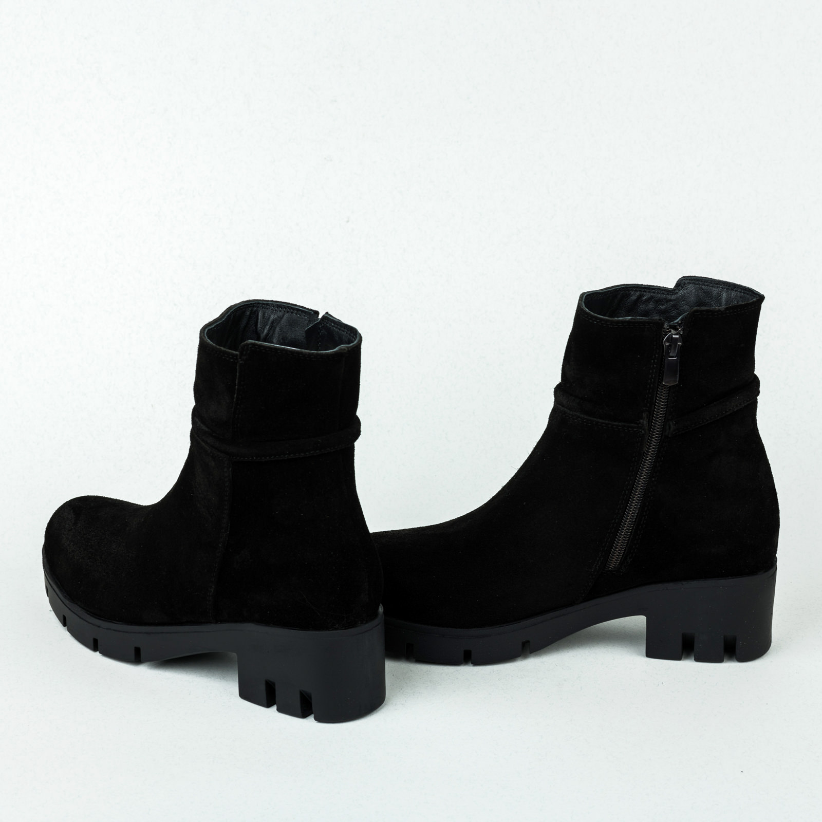 Leather ankle boots B042 - BLACK
