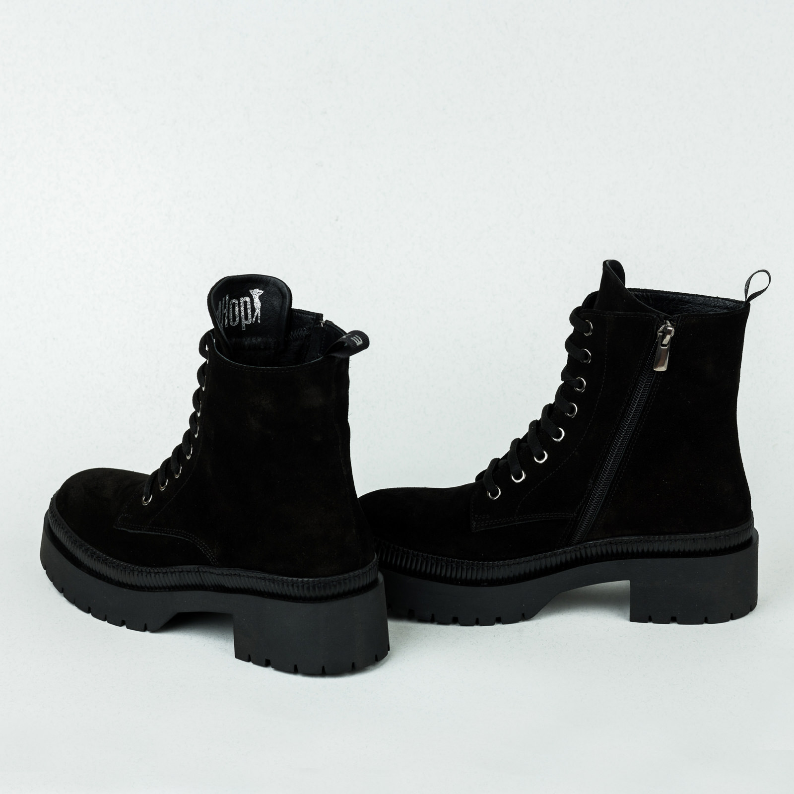 Leather ankle boots B046 - BLACK