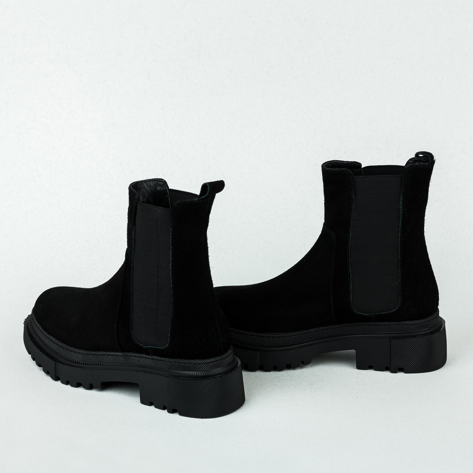 Leather ankle boots B050 - BLACK