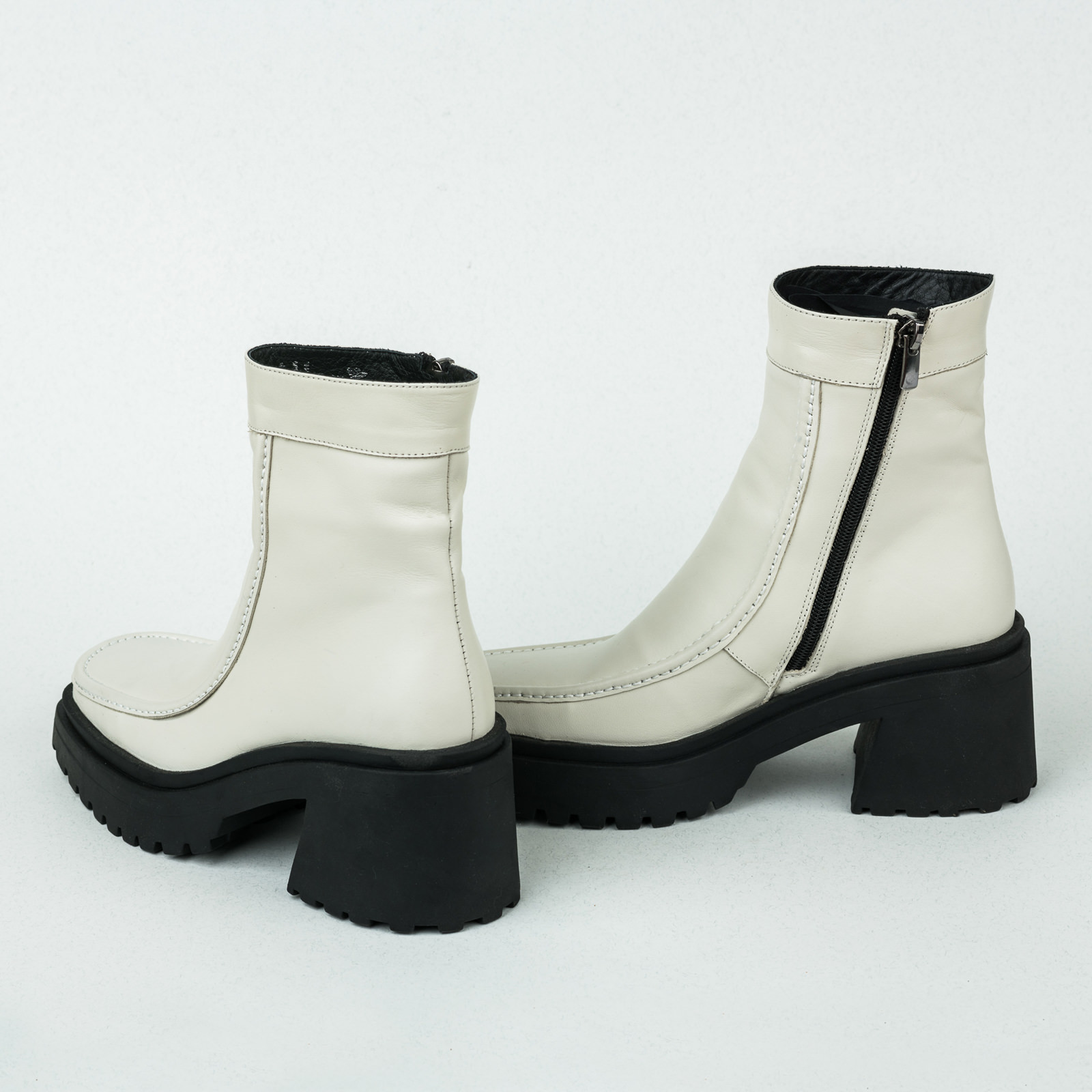 Leather ankle boots B082 - WHITE