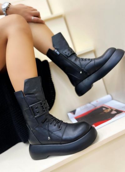 Leather ankle boots EFA - BLACK