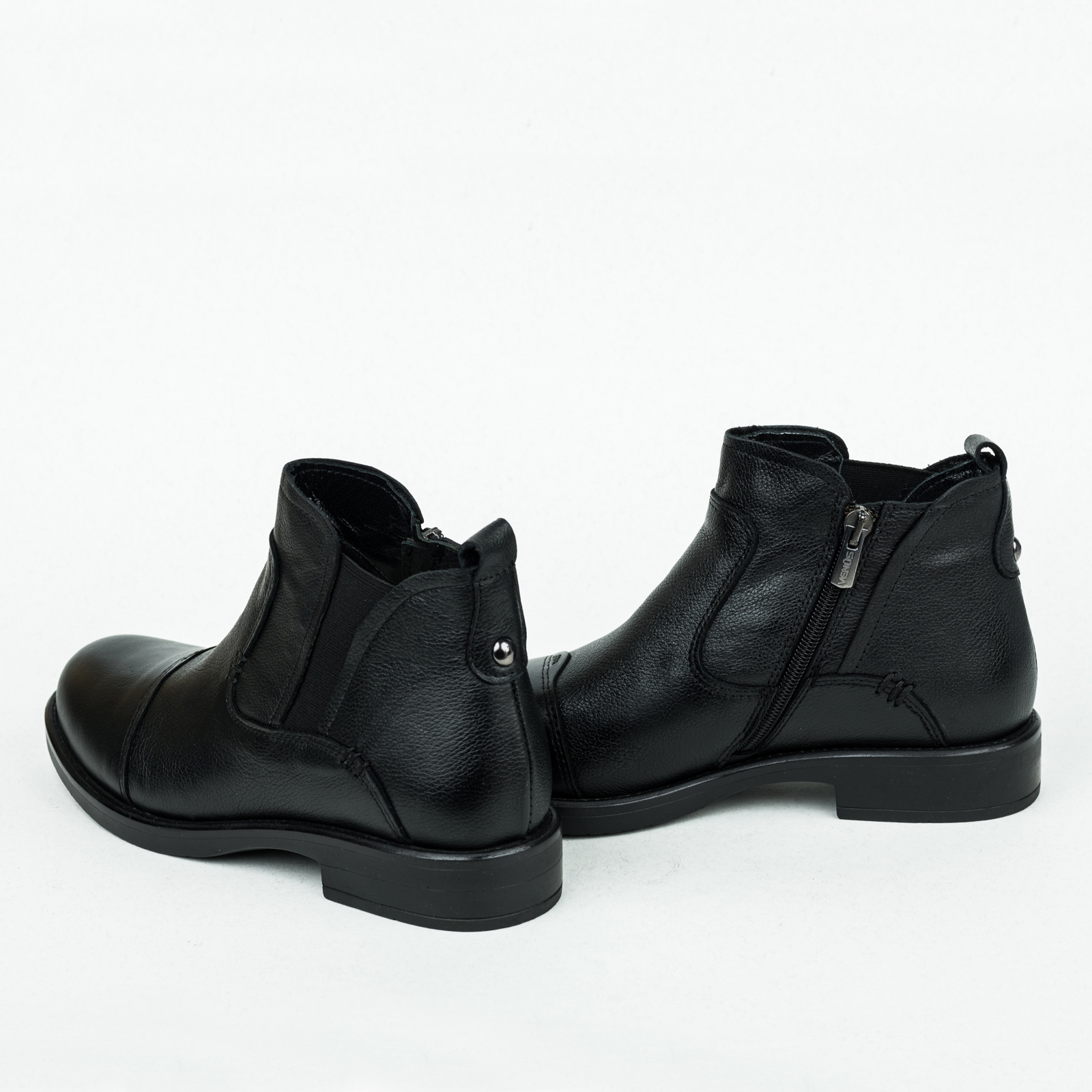 Leather ankle boots B208 - BLACK