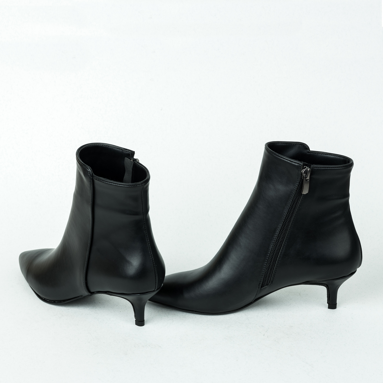 Women ankle boots B240 - BLACK