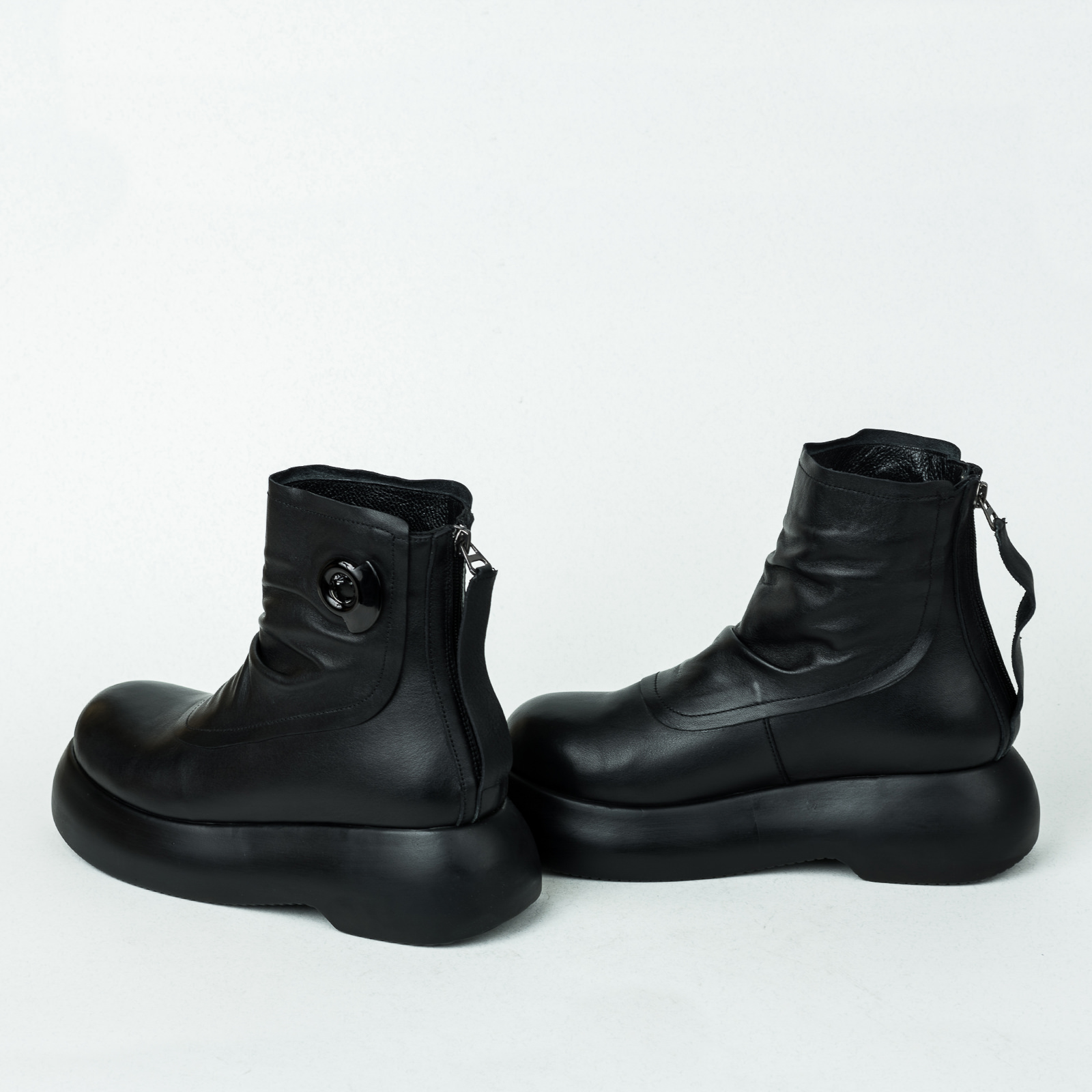Leather booties B241 - BLACK