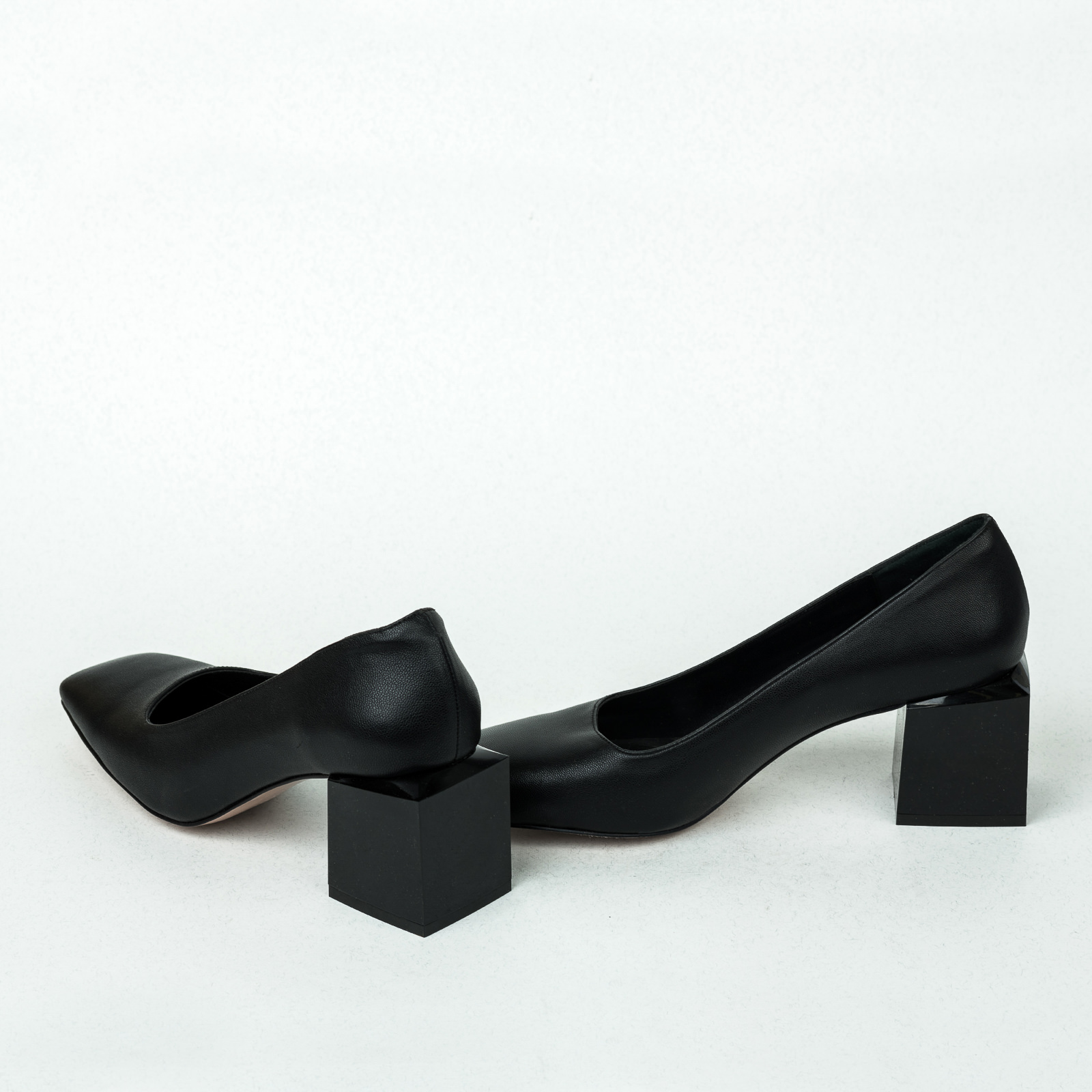 High-heels B262 - BLACK