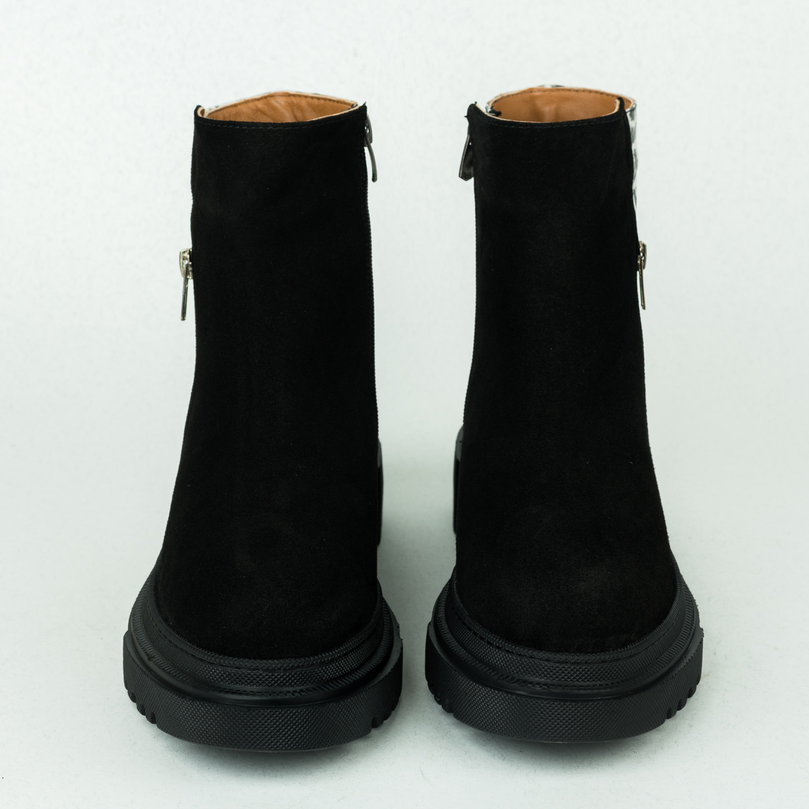 Leather ankle boots B343 - BLACK