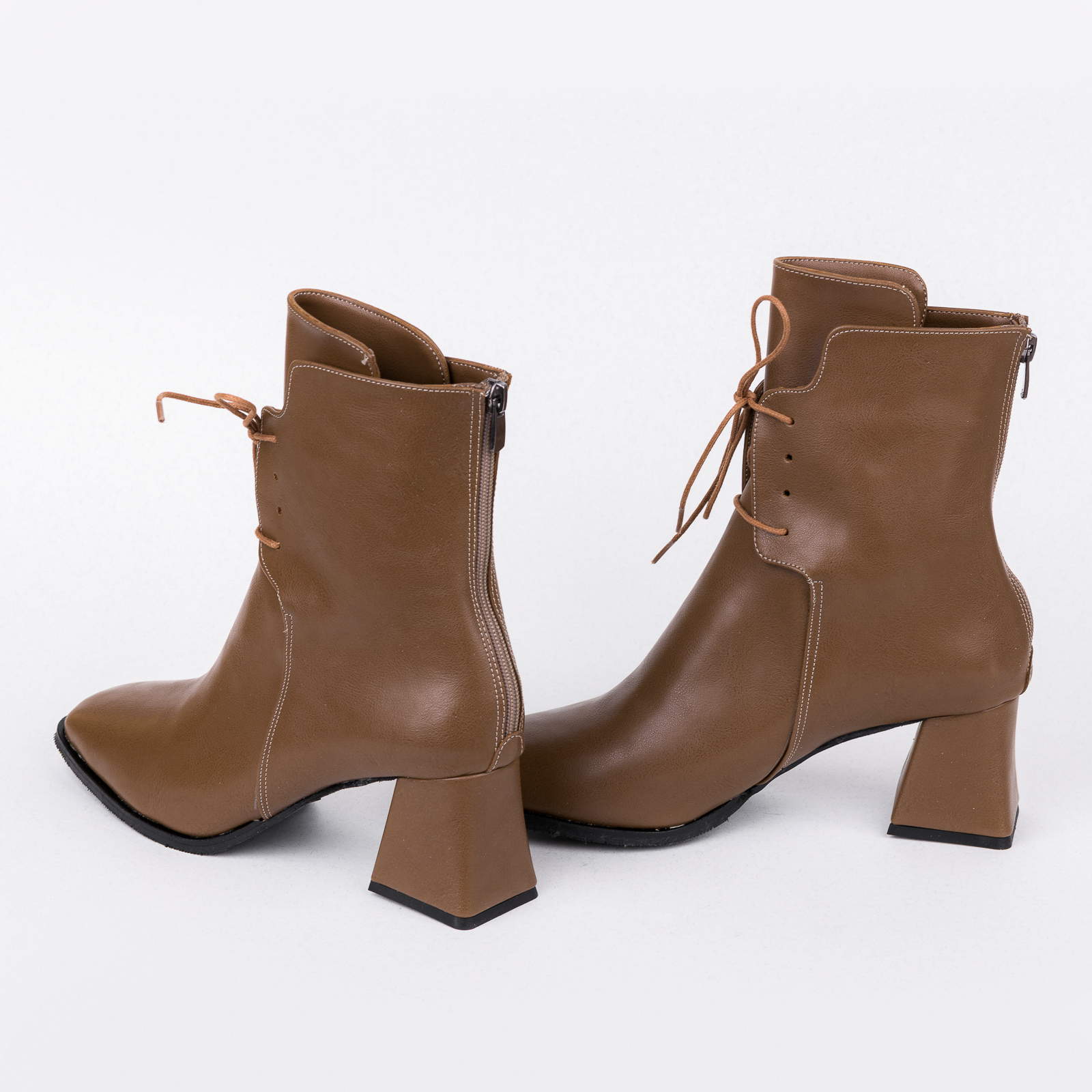 Women ankle boots B399 - BROWN