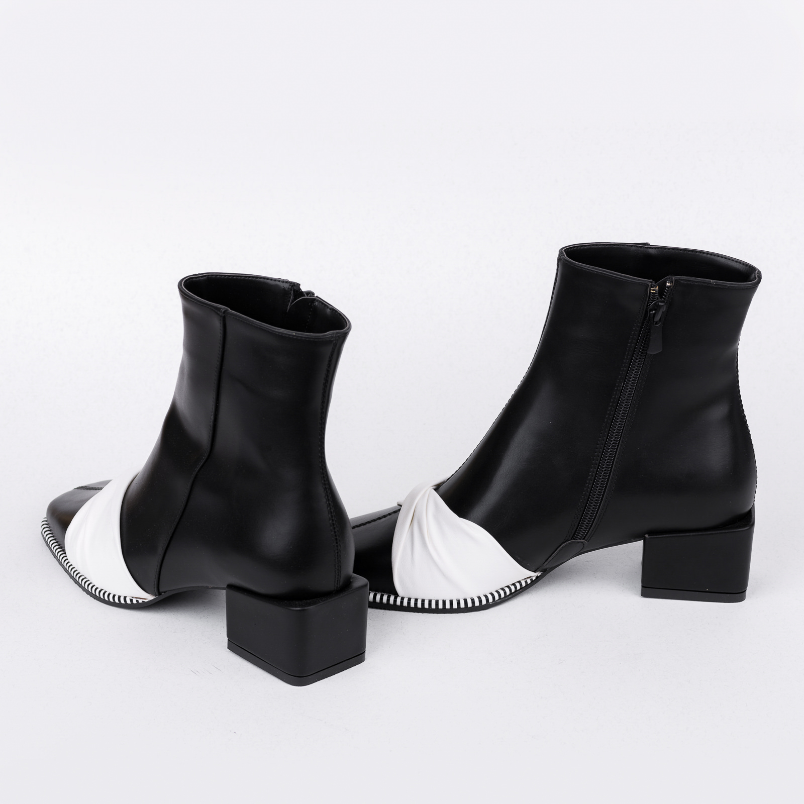 Women ankle boots B403 - BLACK