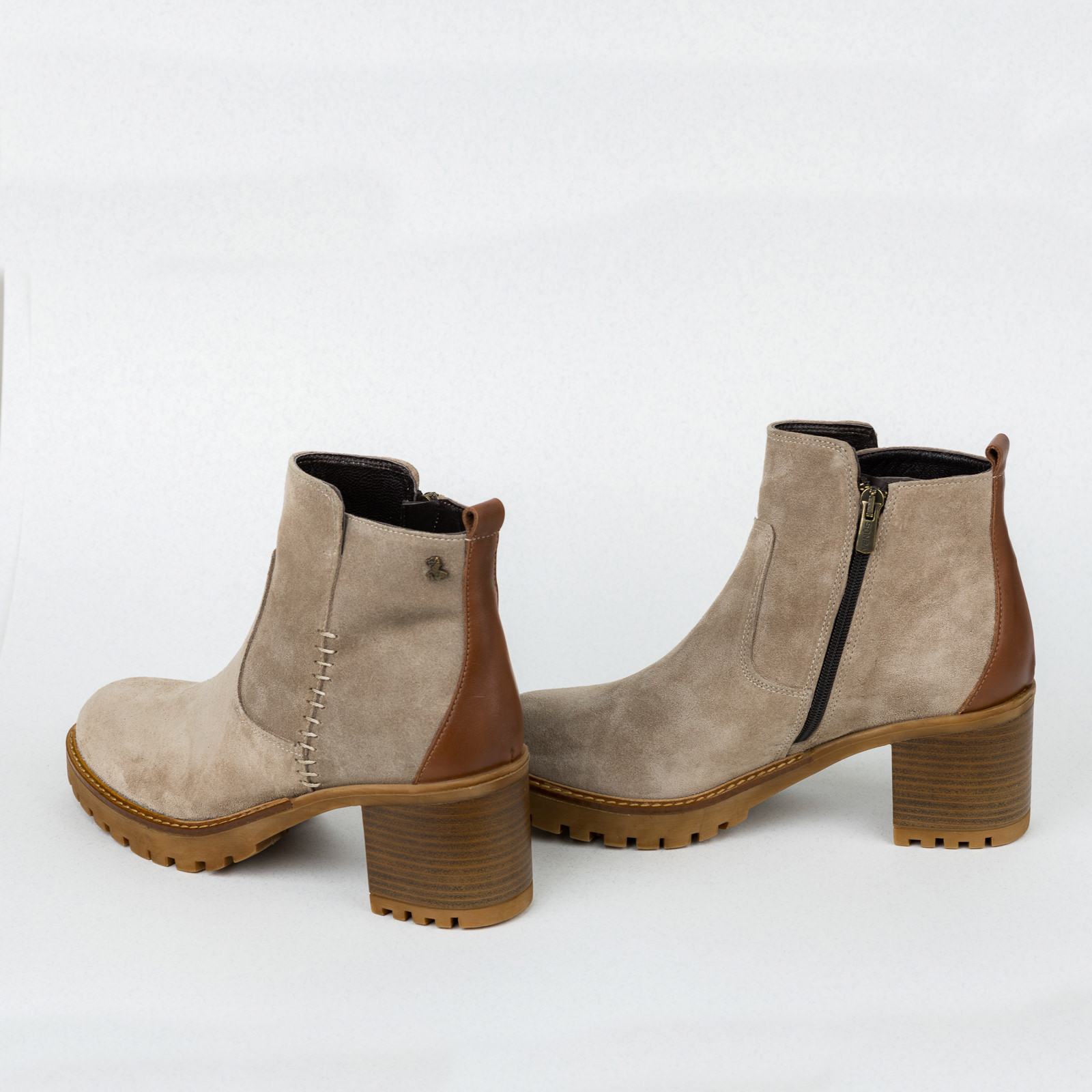 Leather ankle boots B436 - BEIGE