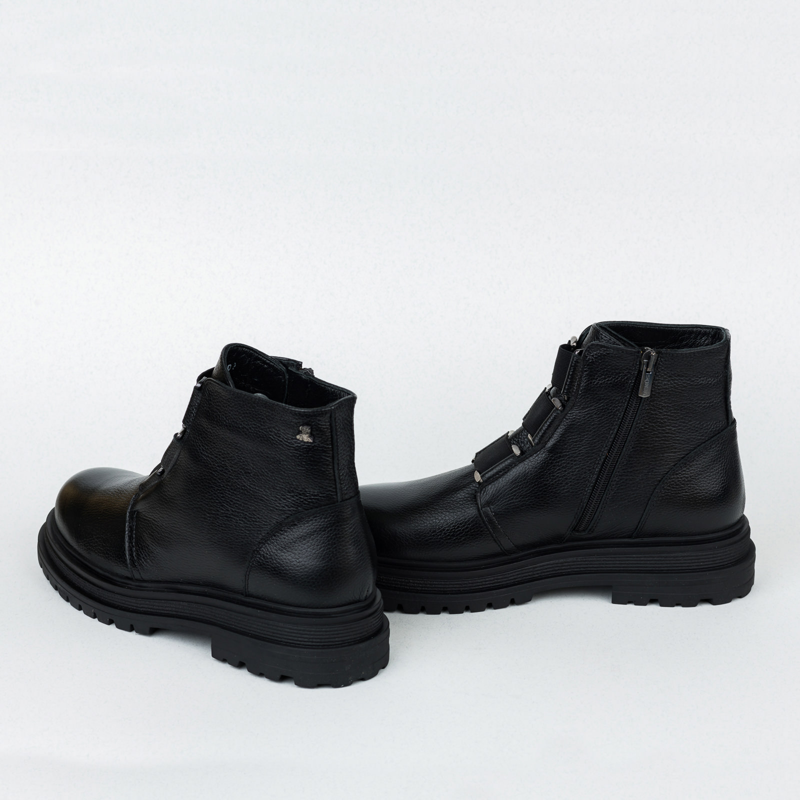 Leather ankle boots B441 - BLACK