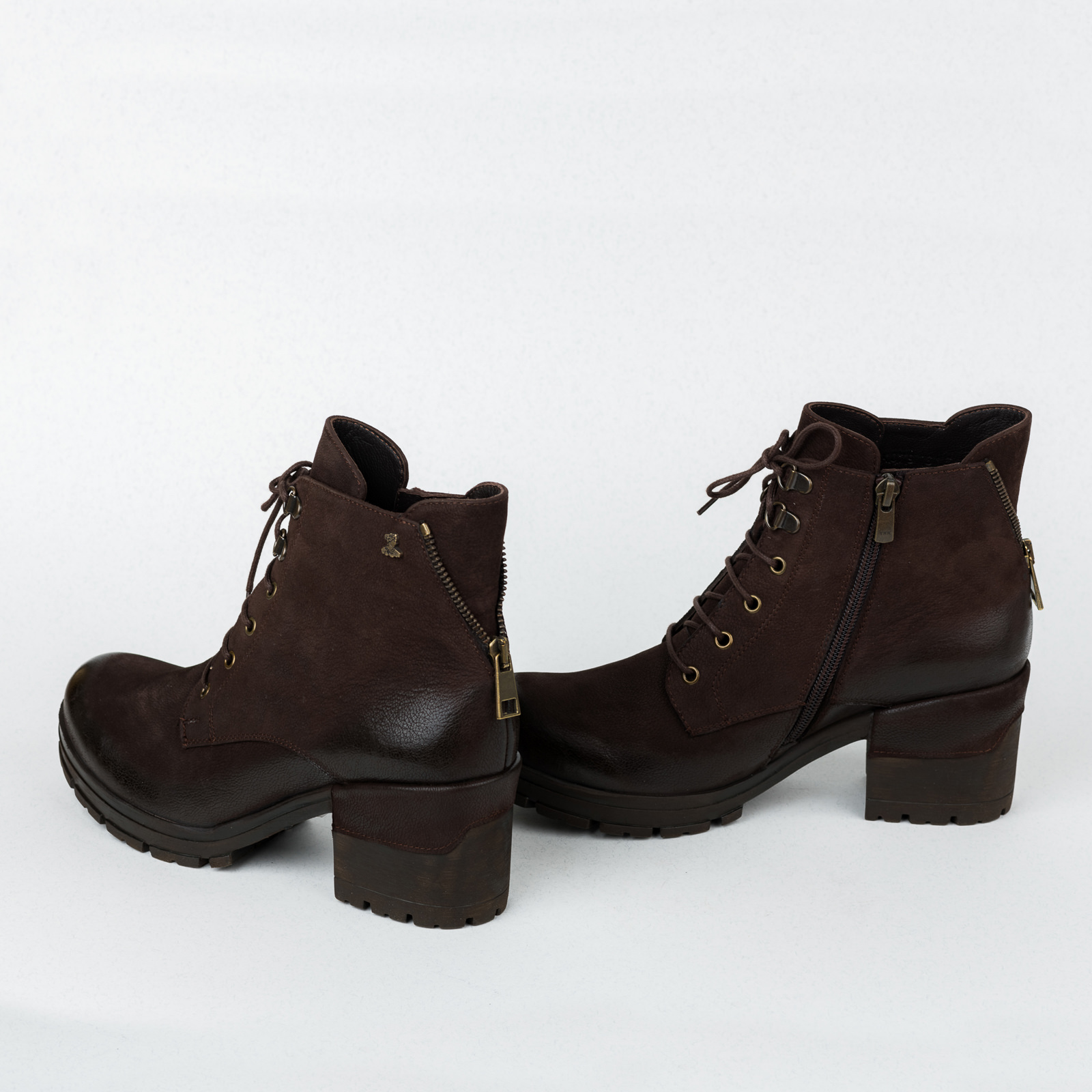 Leather ankle boots B431 - BROWN