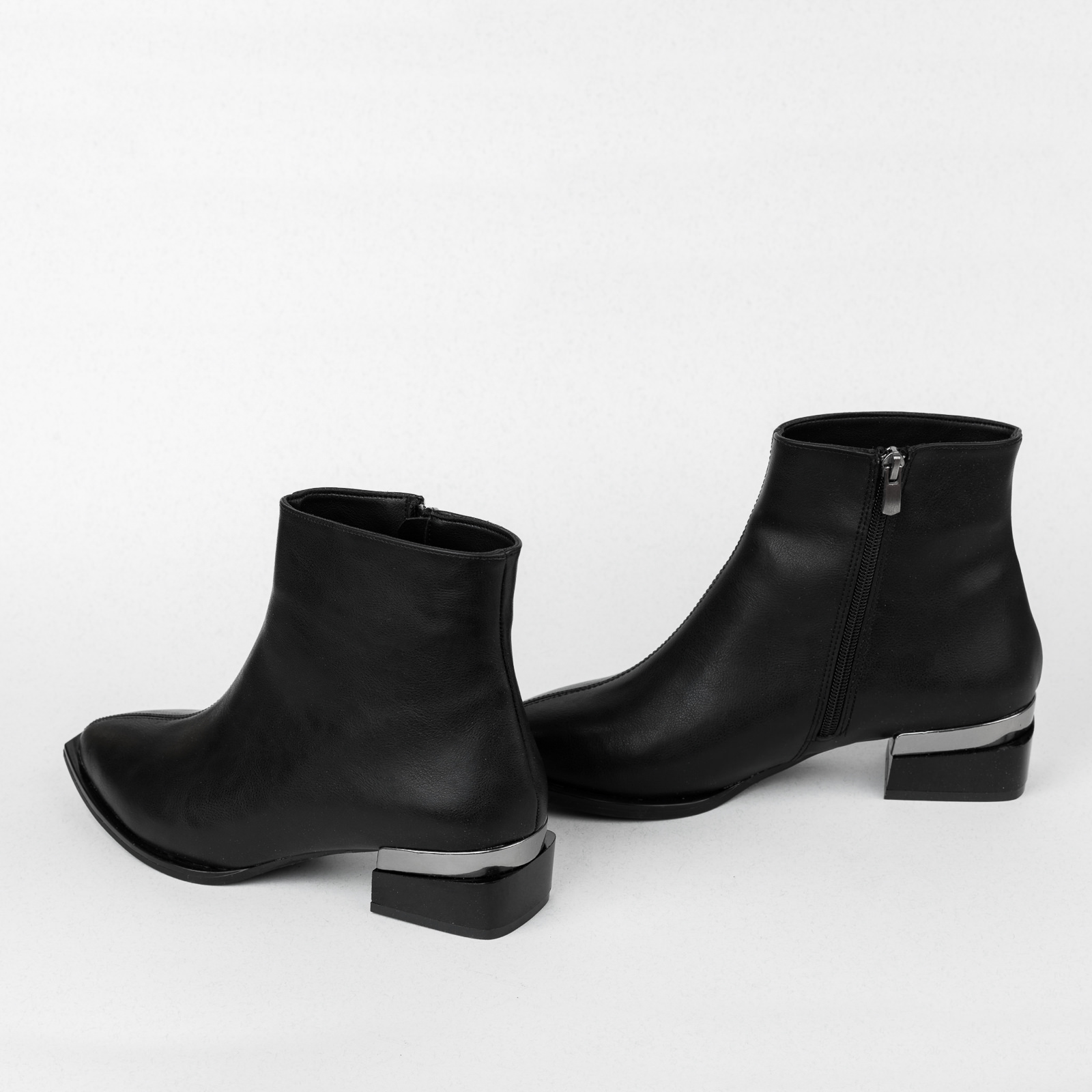 Women ankle boots B482 - BLACK