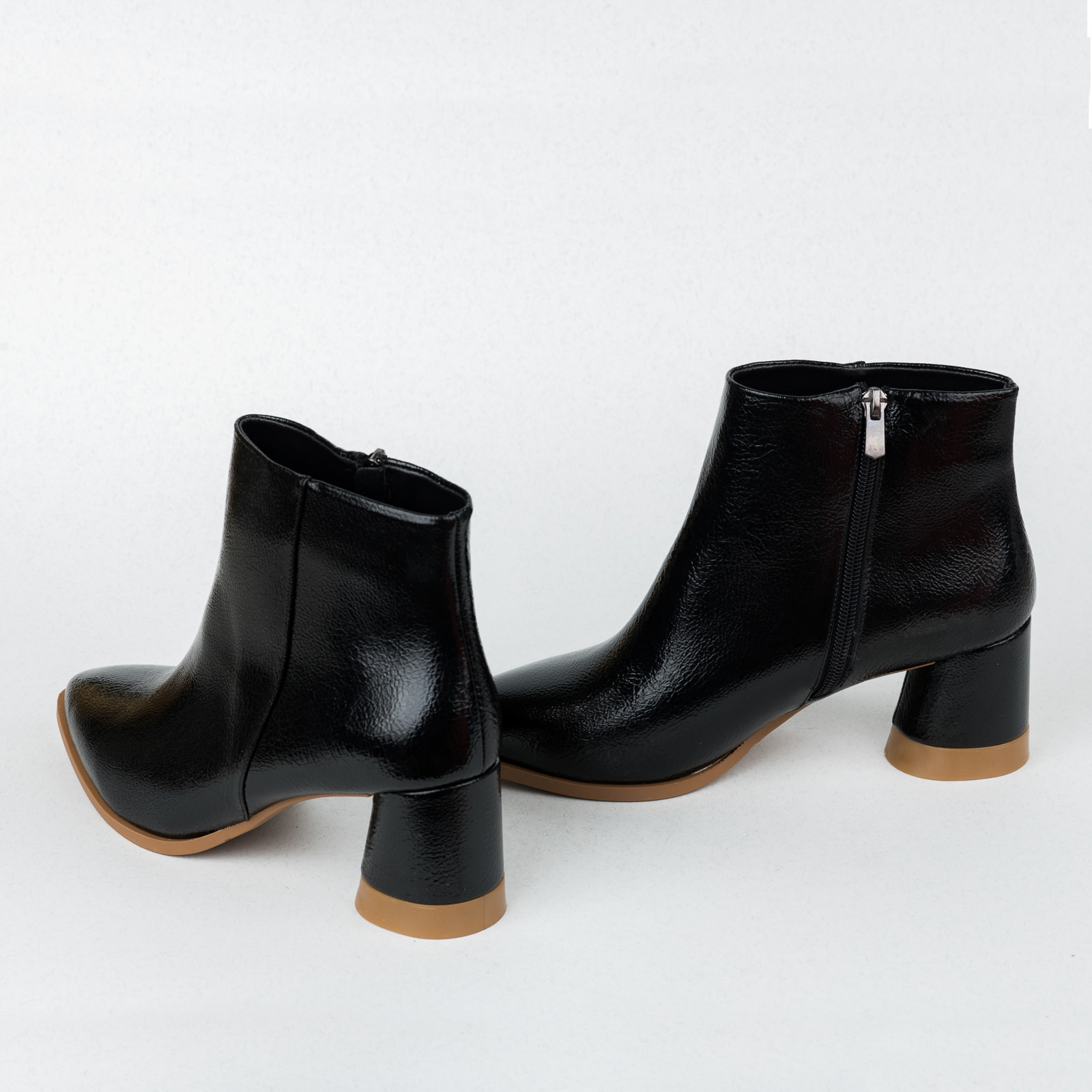 Women ankle boots B492 - BLACK