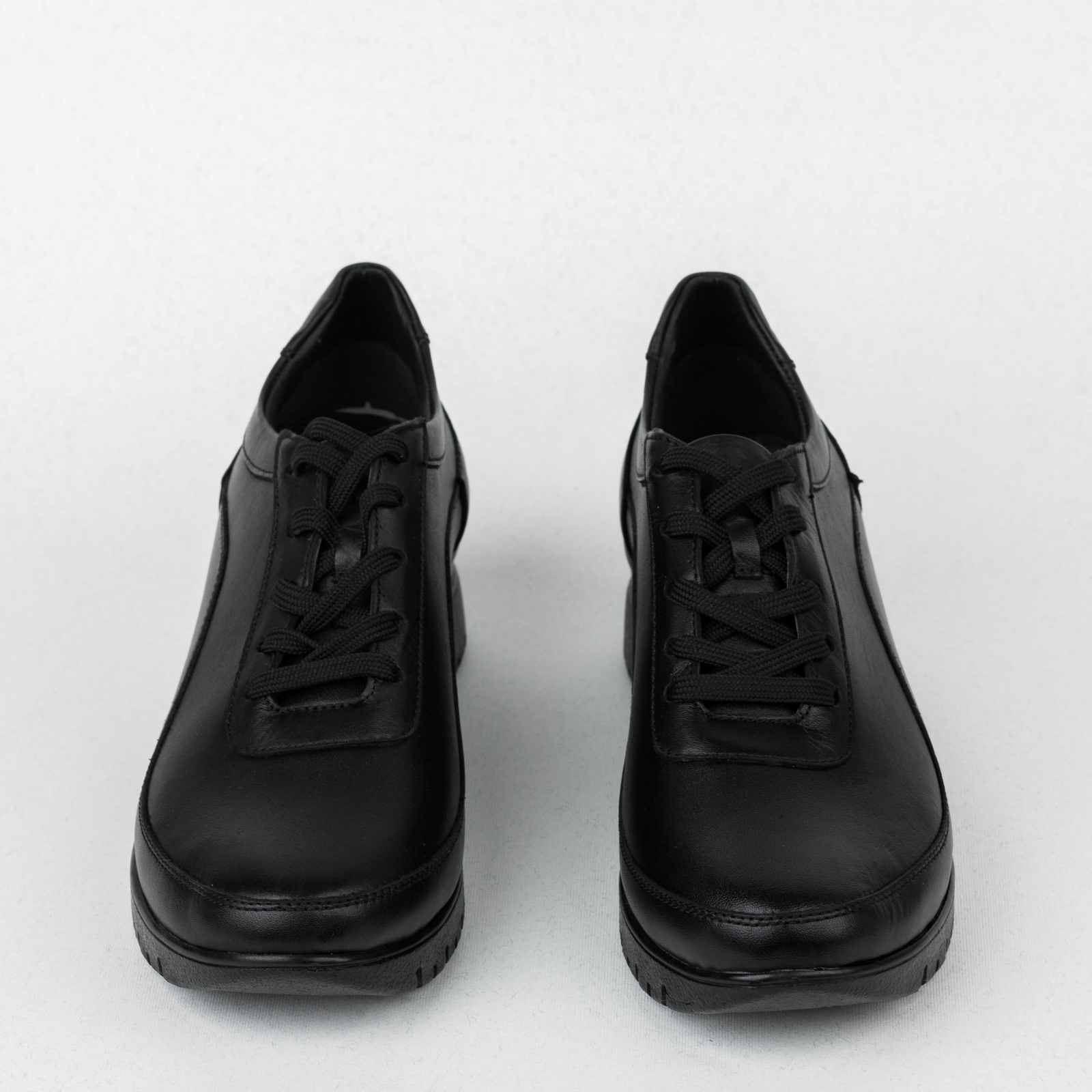 Bőr hétköznapi és lapos cipő B470 - FEKETE