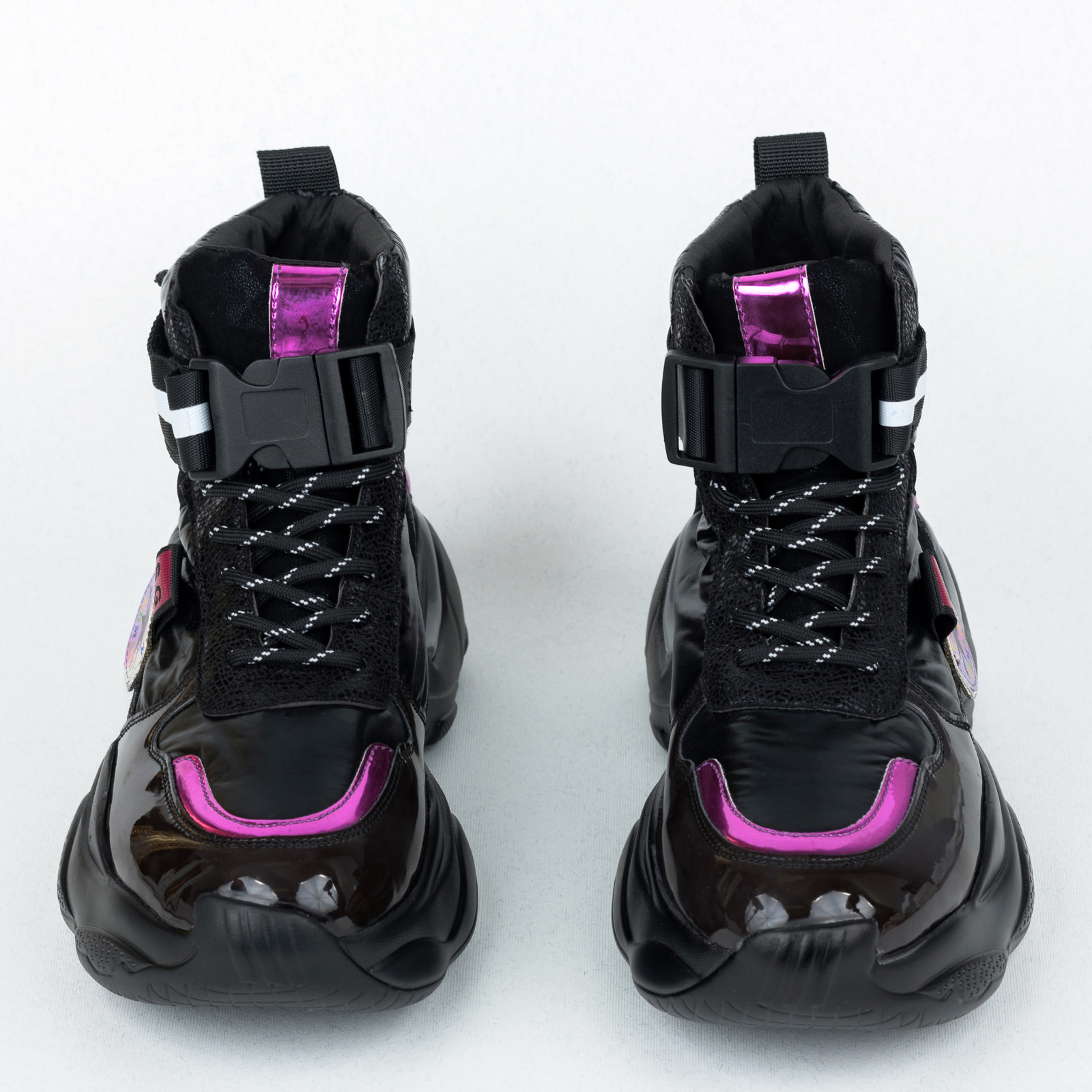 Women sneakers B586 - BLACK