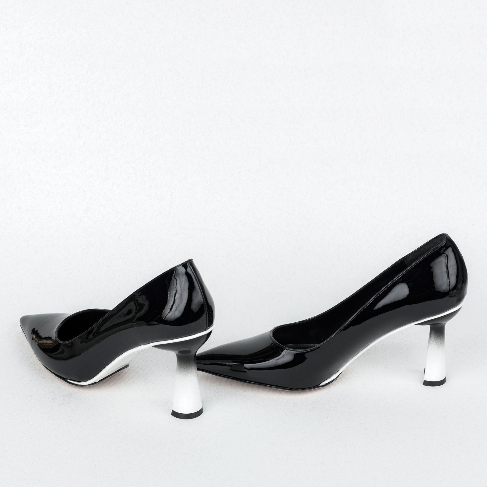 High-heels B600 - BLACK