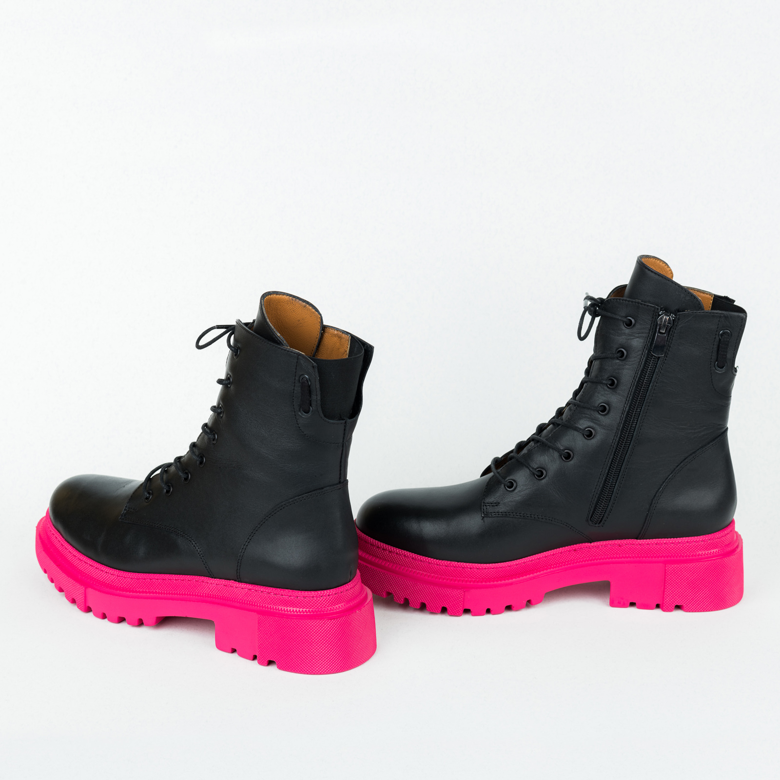 Leather booties B652 - BLACK