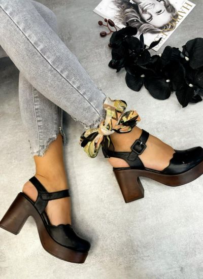 Leather sandals RESHMA - BLACK
