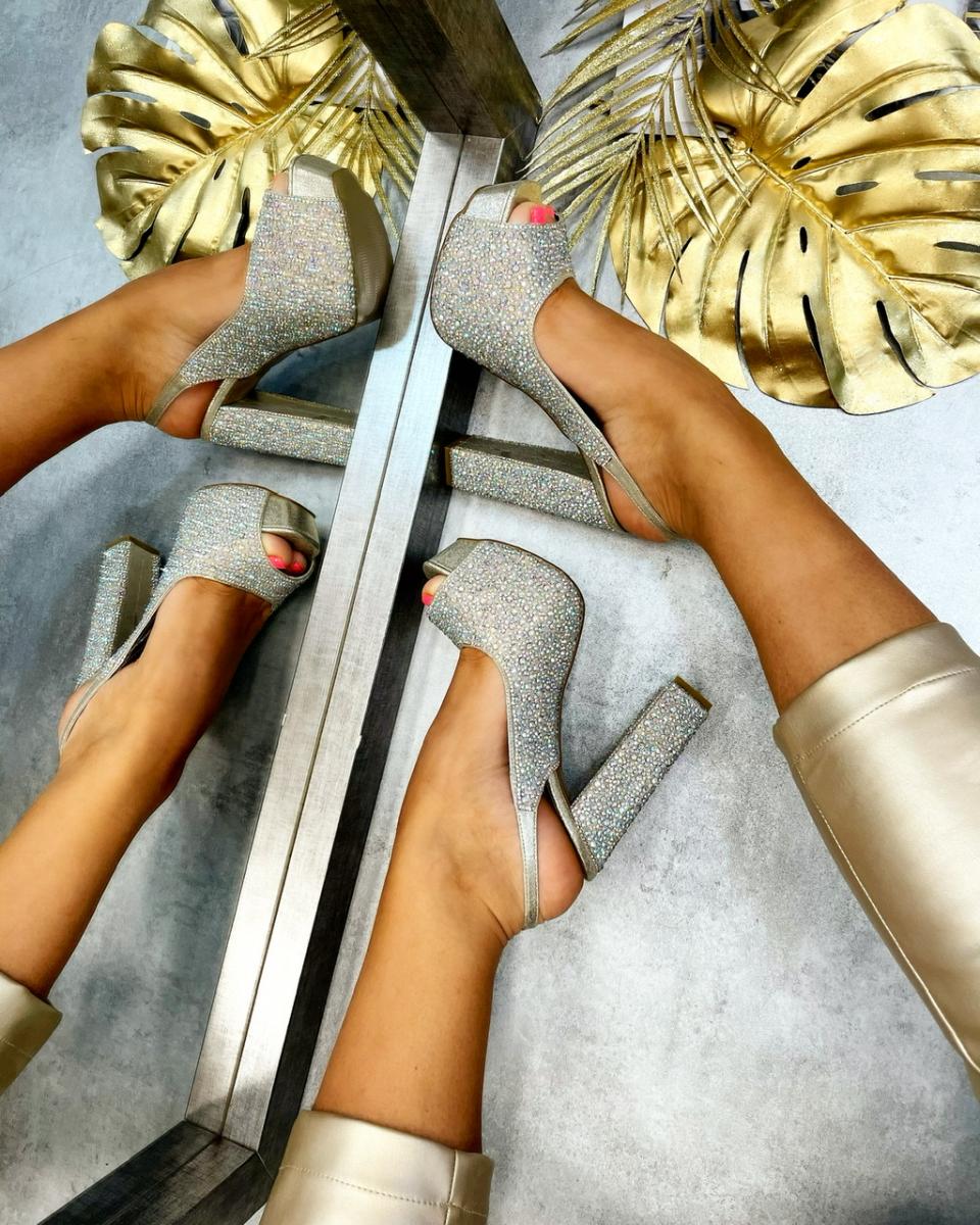 Women sandals C178 - GOLD