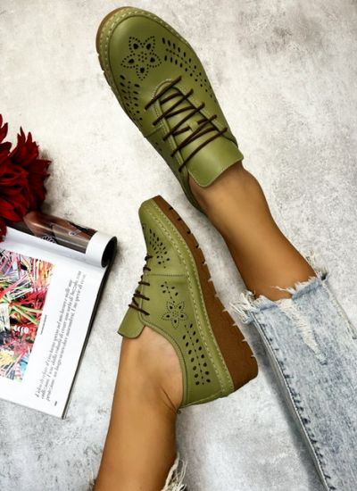 Flat leather shoes ALISON - GREEN