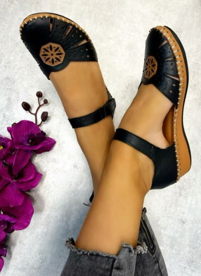 Leather sandals AOIFE - BLACK