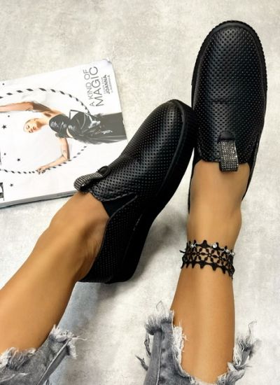 Ženske ravne cipele GABRIELLE - CRNA