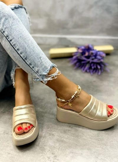 Women Slippers and Mules IVELLE - GOLD