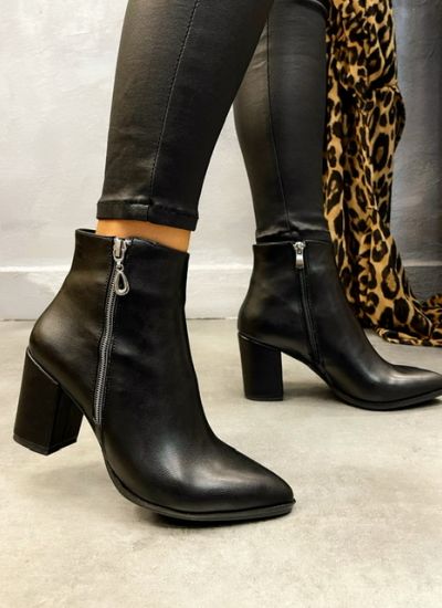 Women ankle boots QARIA - BLACK