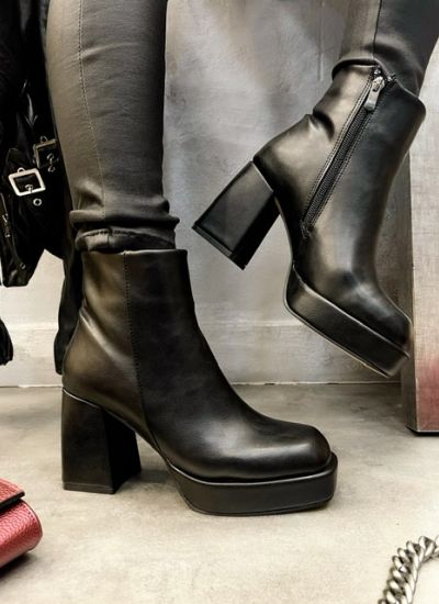 Women ankle boots WILLIS - BLACK