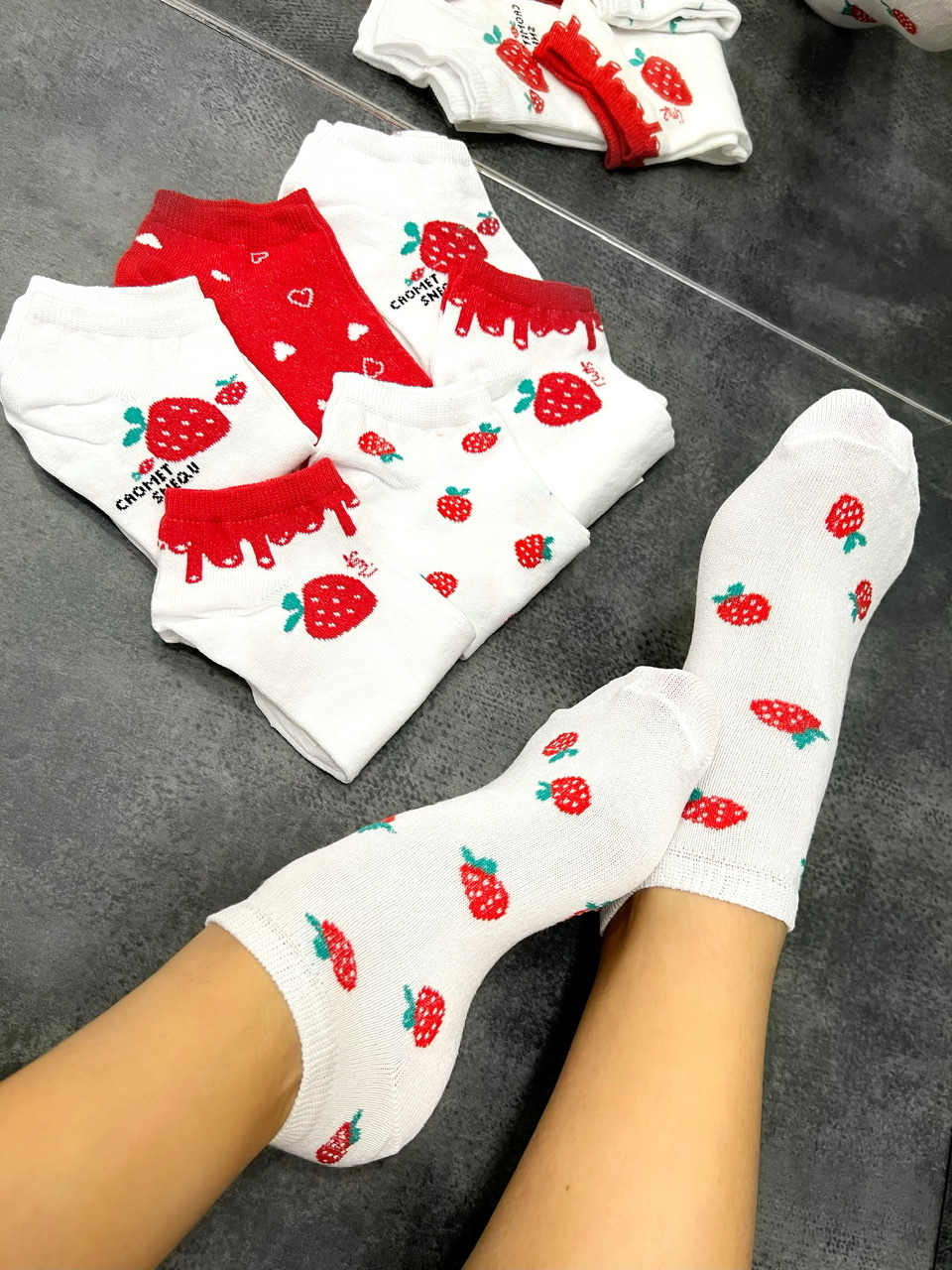 ČARAPE D836 - STRAWBERRY - 7 IN 1 - VIŠEBOJNE