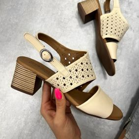 Leather sandals E012 - BEIGE