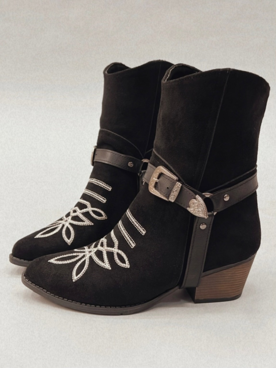 Women half boots E245 - BLACK