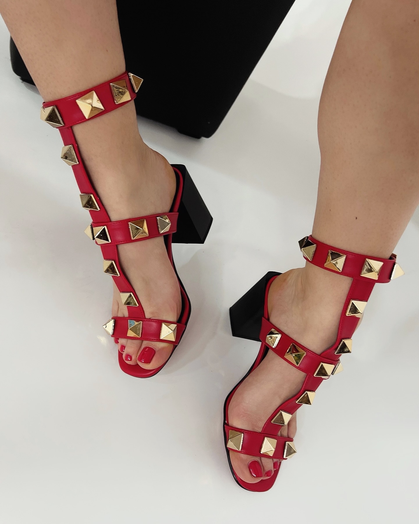 Women sandals E308 - RED