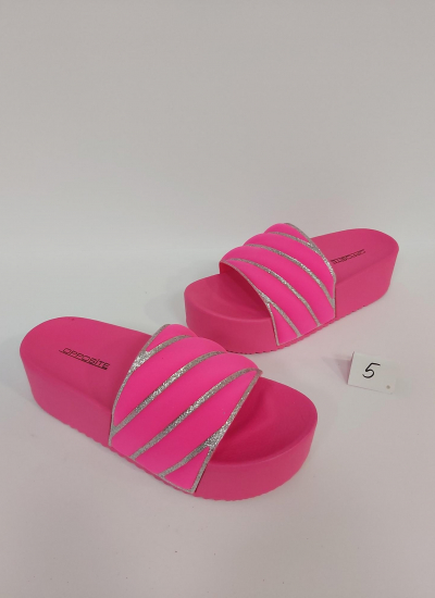 Women Slippers and Mules LP065634