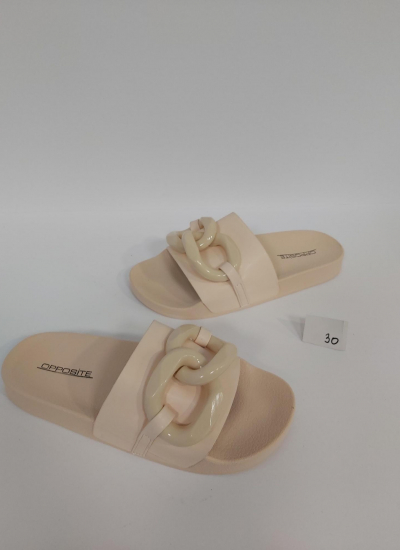 Women Slippers and Mules LP065605