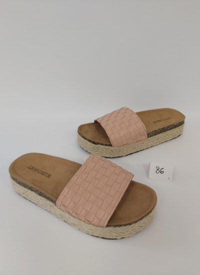 Women Slippers and Mules LP065631