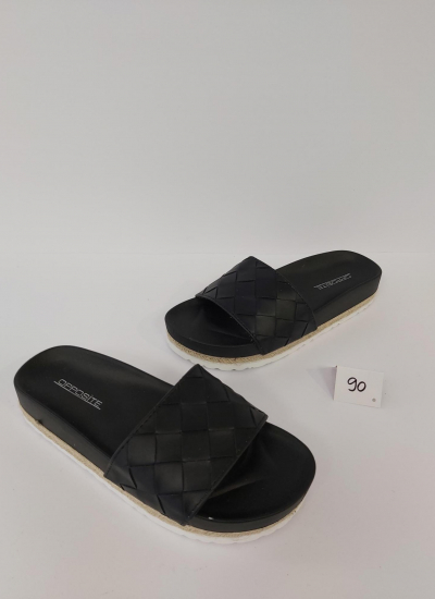 Women Slippers and Mules LP065616