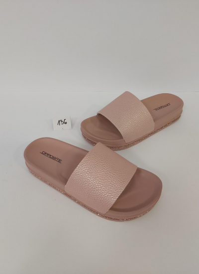 Women Slippers and Mules LP065704