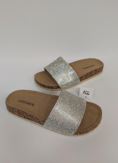 Women Slippers and Mules LP065611