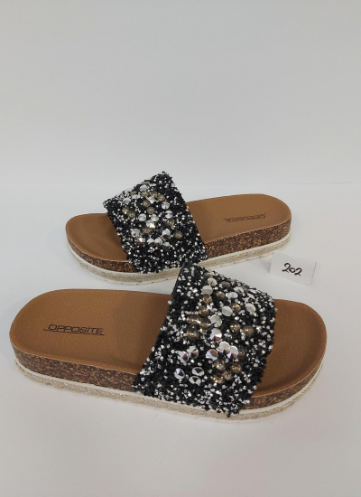 Women Slippers and Mules LP065709