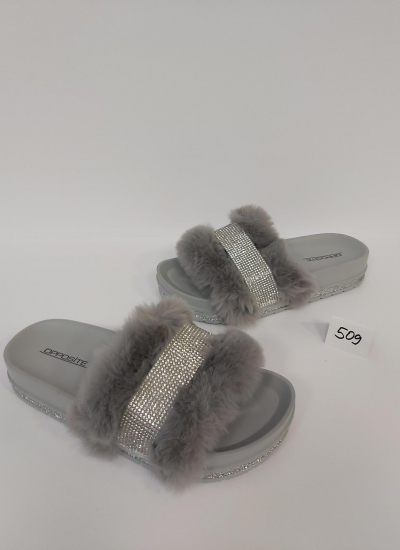 Women Slippers and Mules LP065716