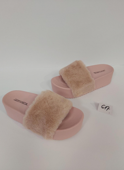 Women Slippers and Mules LP065626