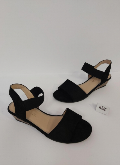 Women sandals LS020571