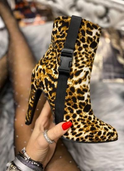 LEOPARD PRINT ANKLE BOOTS WITH THIN HEEL 
