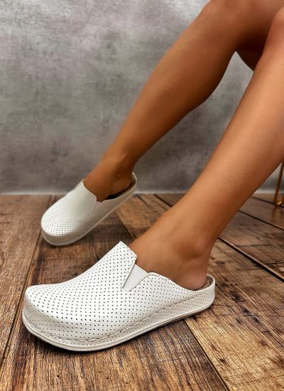 Plain color women clogs E435 - WHITE