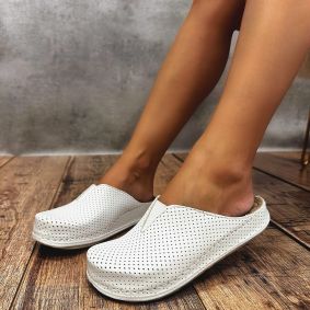 Plain color women clogs E436 - WHITE