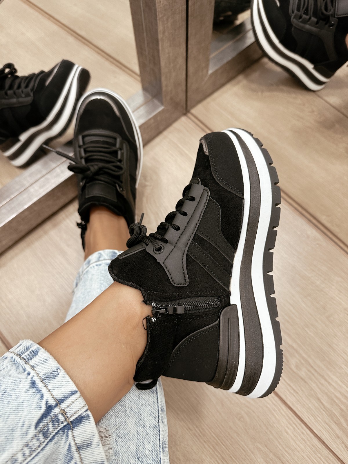 Women sneakers E536 - BLACK